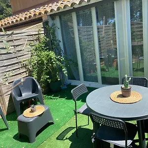 un-duplex-pour-4-personne-village-camarguais.fr-provencehotel.com/